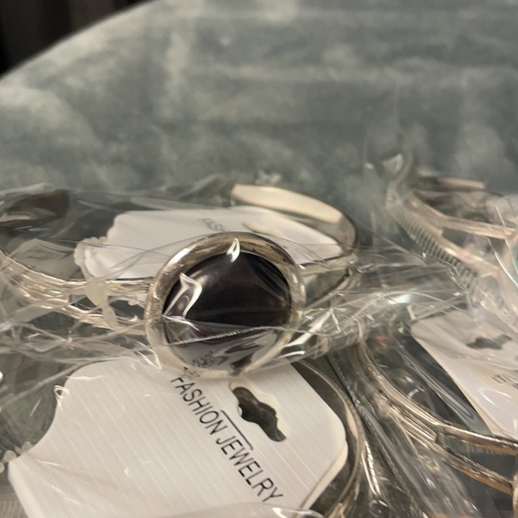 Jewelry - SOLD out 🎈!  💥NWT cuff bracelet SALE